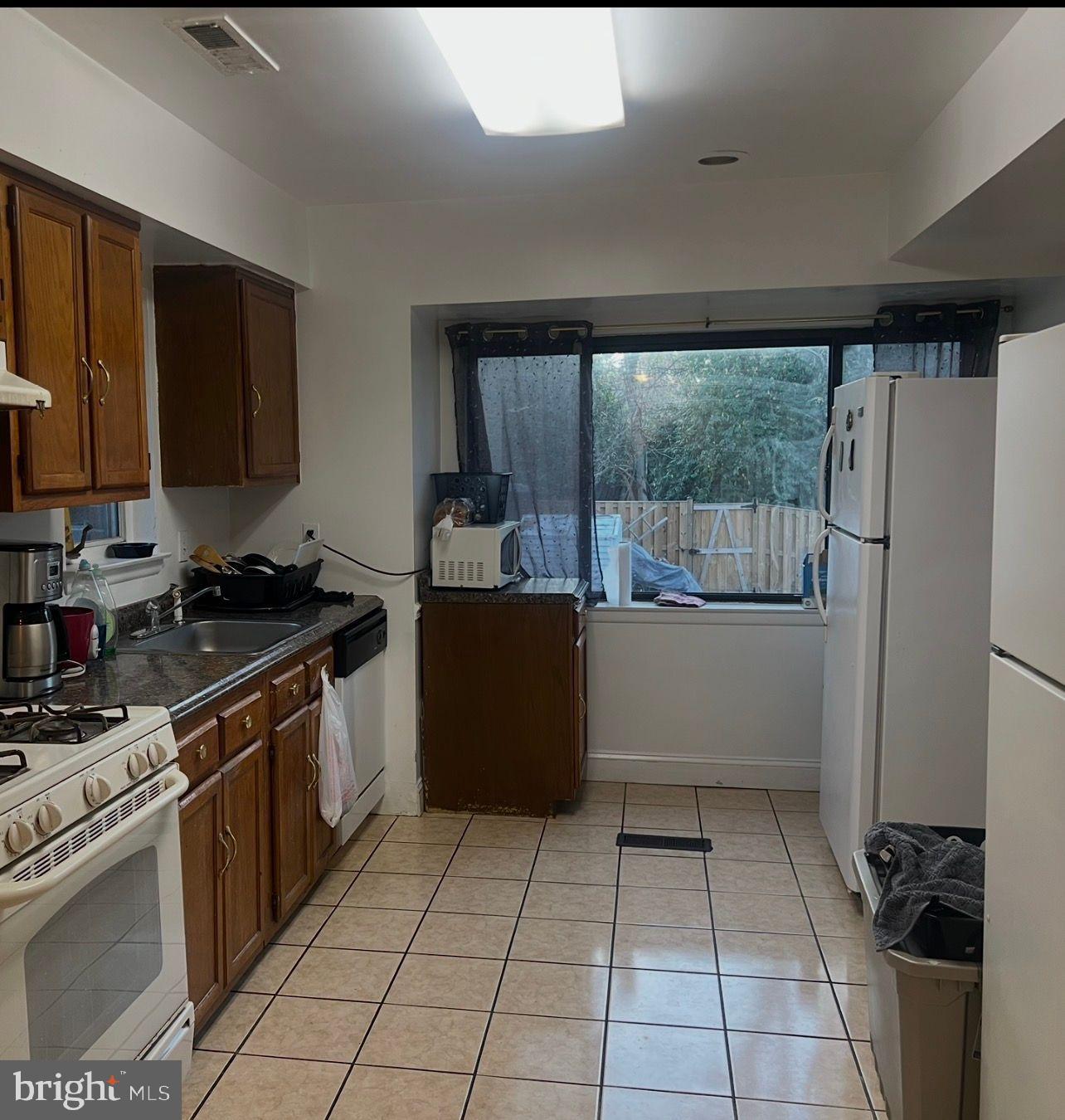 3723 NIMITZ ROAD