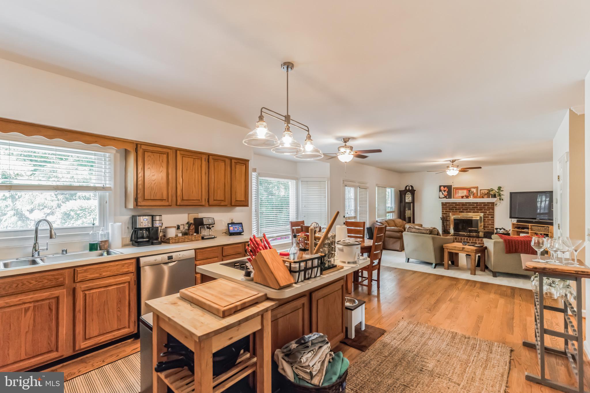 ROSEMEADE - Residential