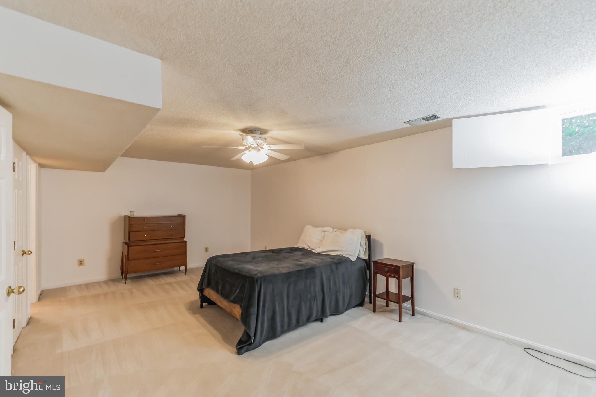 ROSEMEADE - Residential