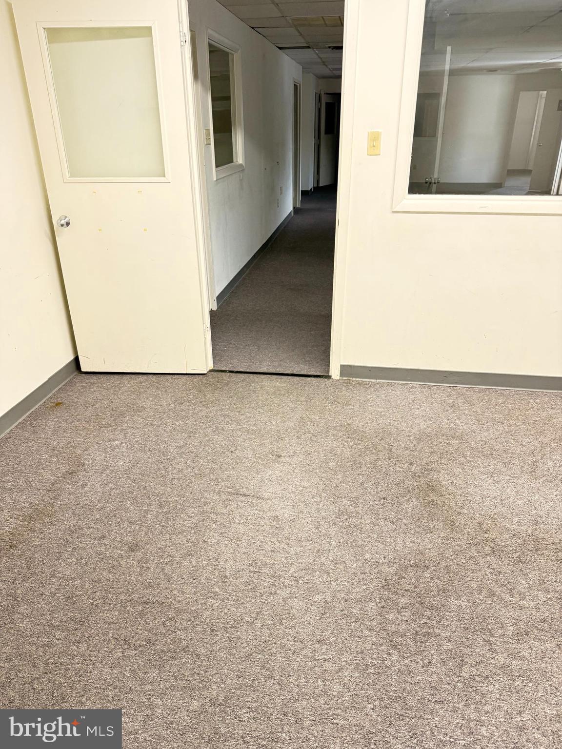 THOMAS JOHNSON SURGERY CENTER - Commercial Lease