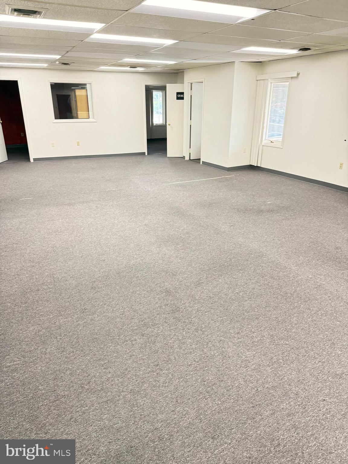 THOMAS JOHNSON SURGERY CENTER - Commercial Lease