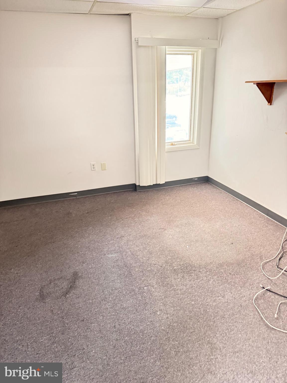 THOMAS JOHNSON SURGERY CENTER - Commercial Lease