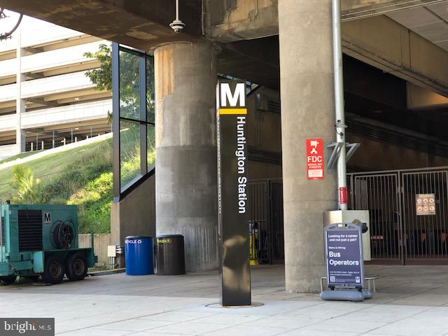 BELLE VIEW CONDOMINIUMS - Residential Lease