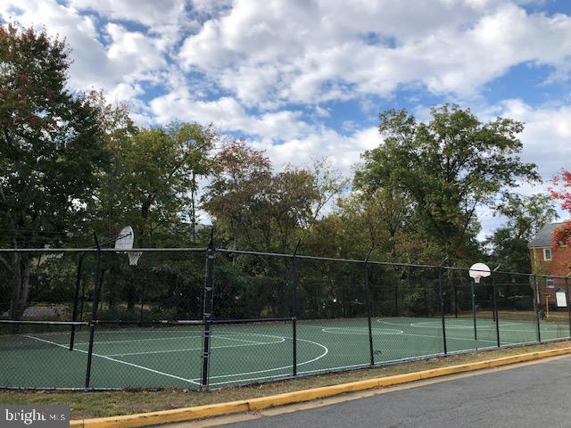 BELLE VIEW CONDOMINIUMS - Residential Lease