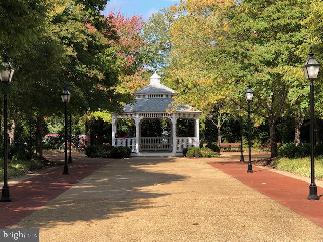 BELLE VIEW CONDOMINIUMS - Residential Lease