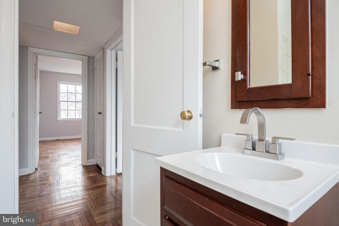 BELLE VIEW CONDOMINIUMS - Residential Lease