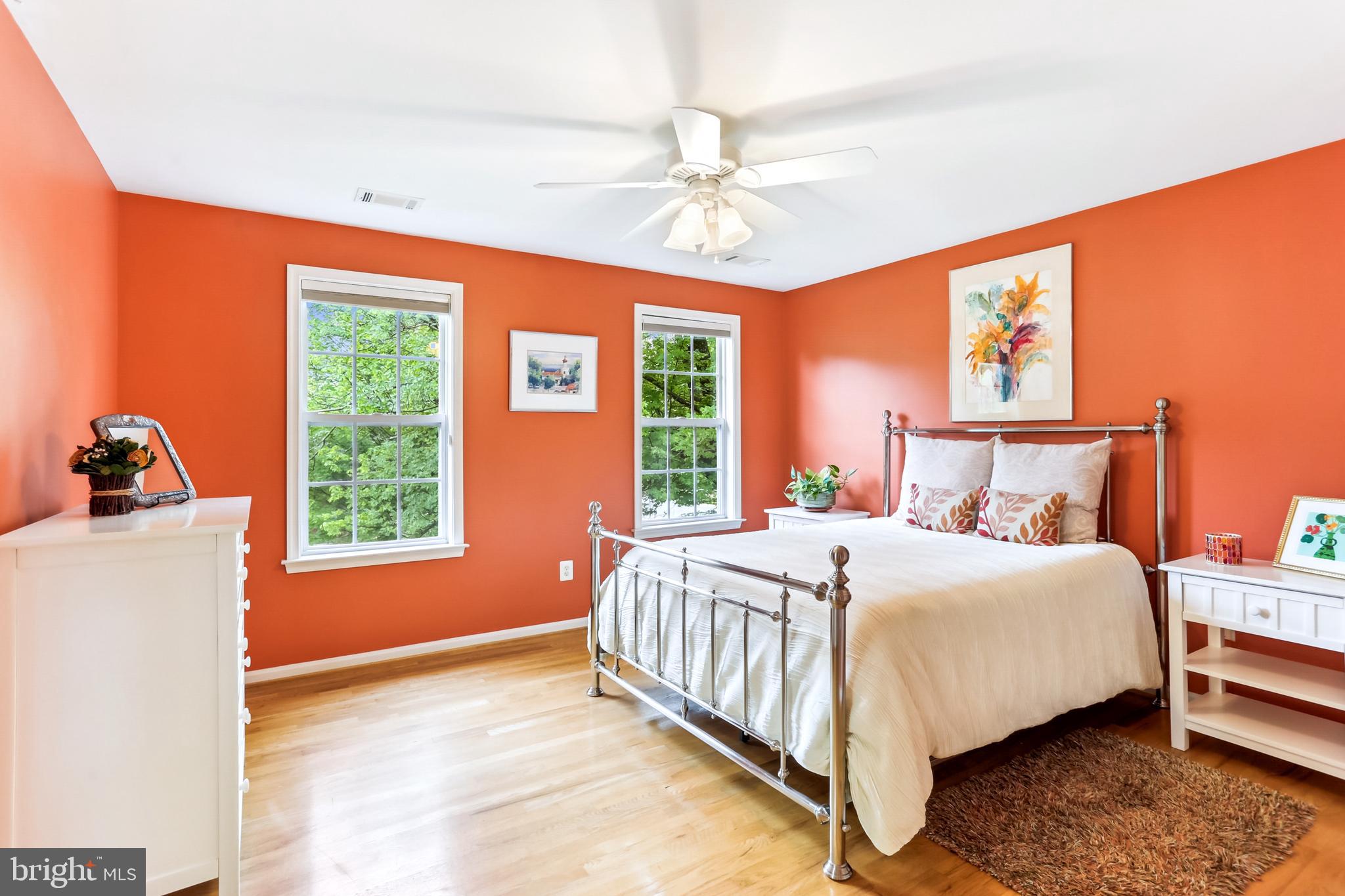 KENSINGTON HEIGHTS - Residential