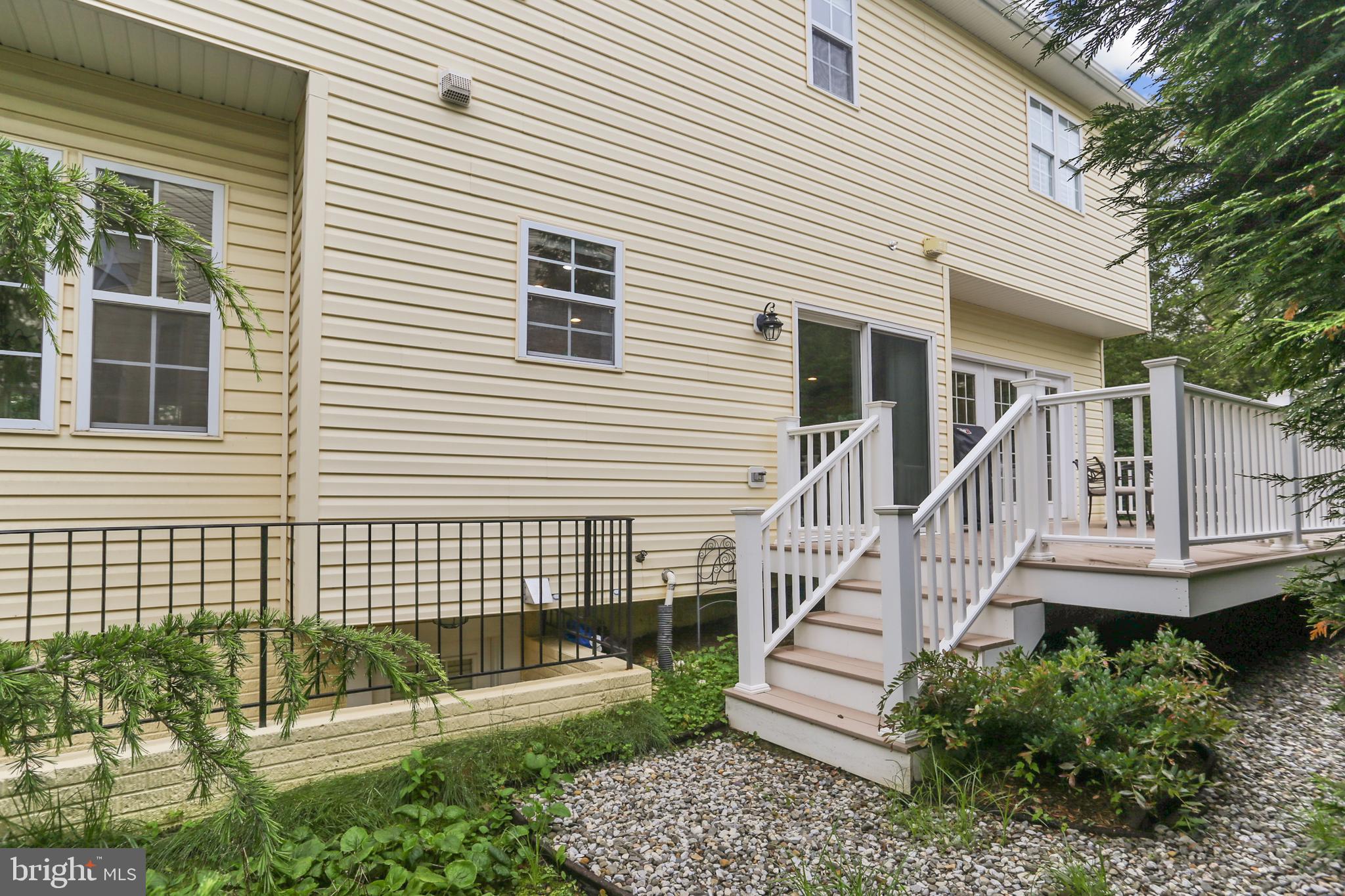 KENSINGTON HEIGHTS - Residential