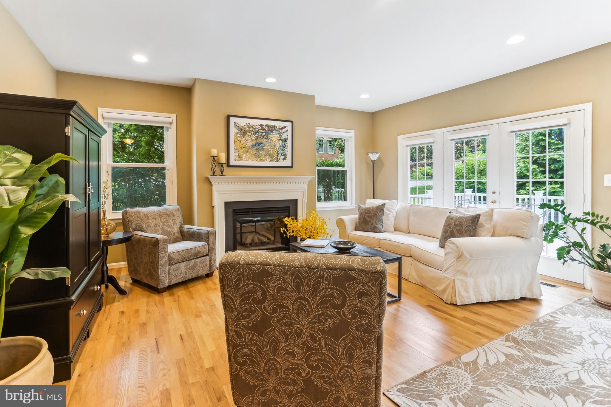 KENSINGTON HEIGHTS - Residential