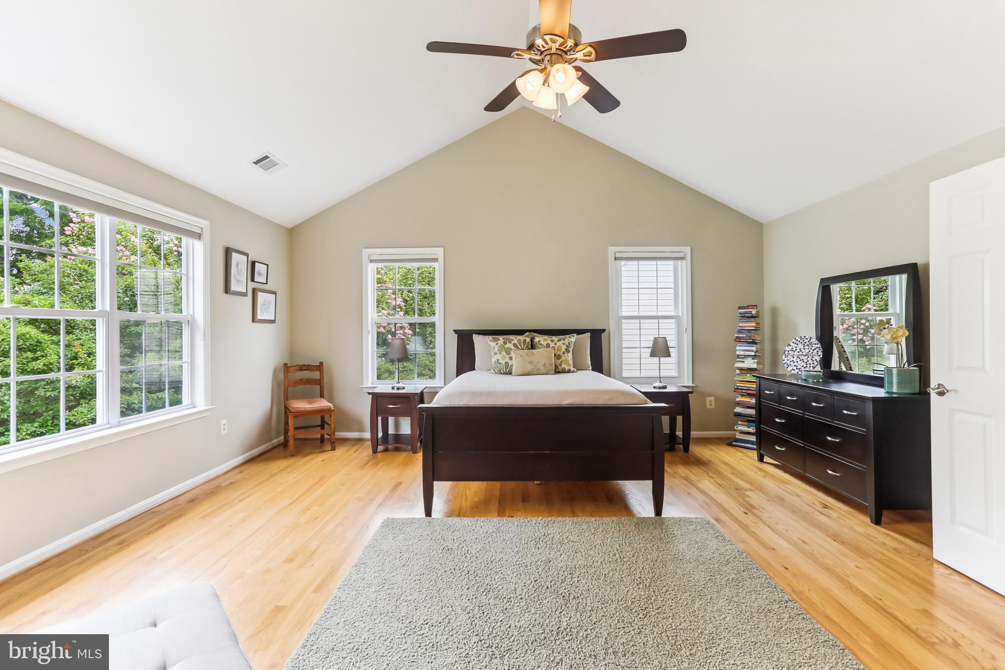 KENSINGTON HEIGHTS - Residential