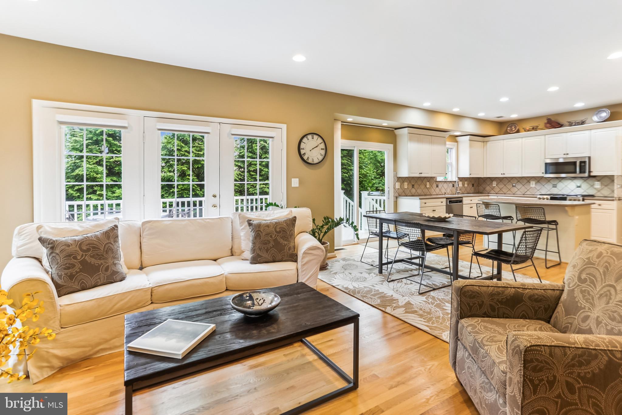 KENSINGTON HEIGHTS - Residential