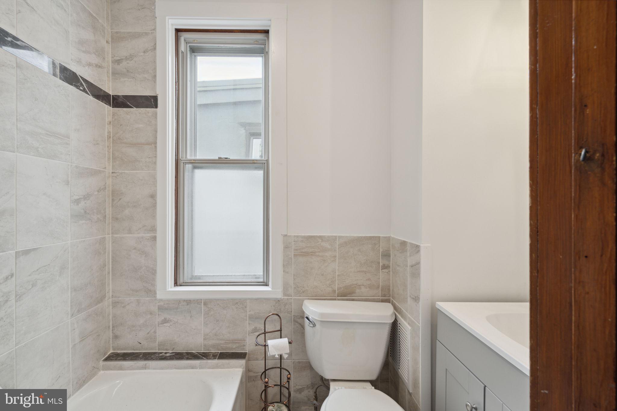 PORT RICHMOND - Residential