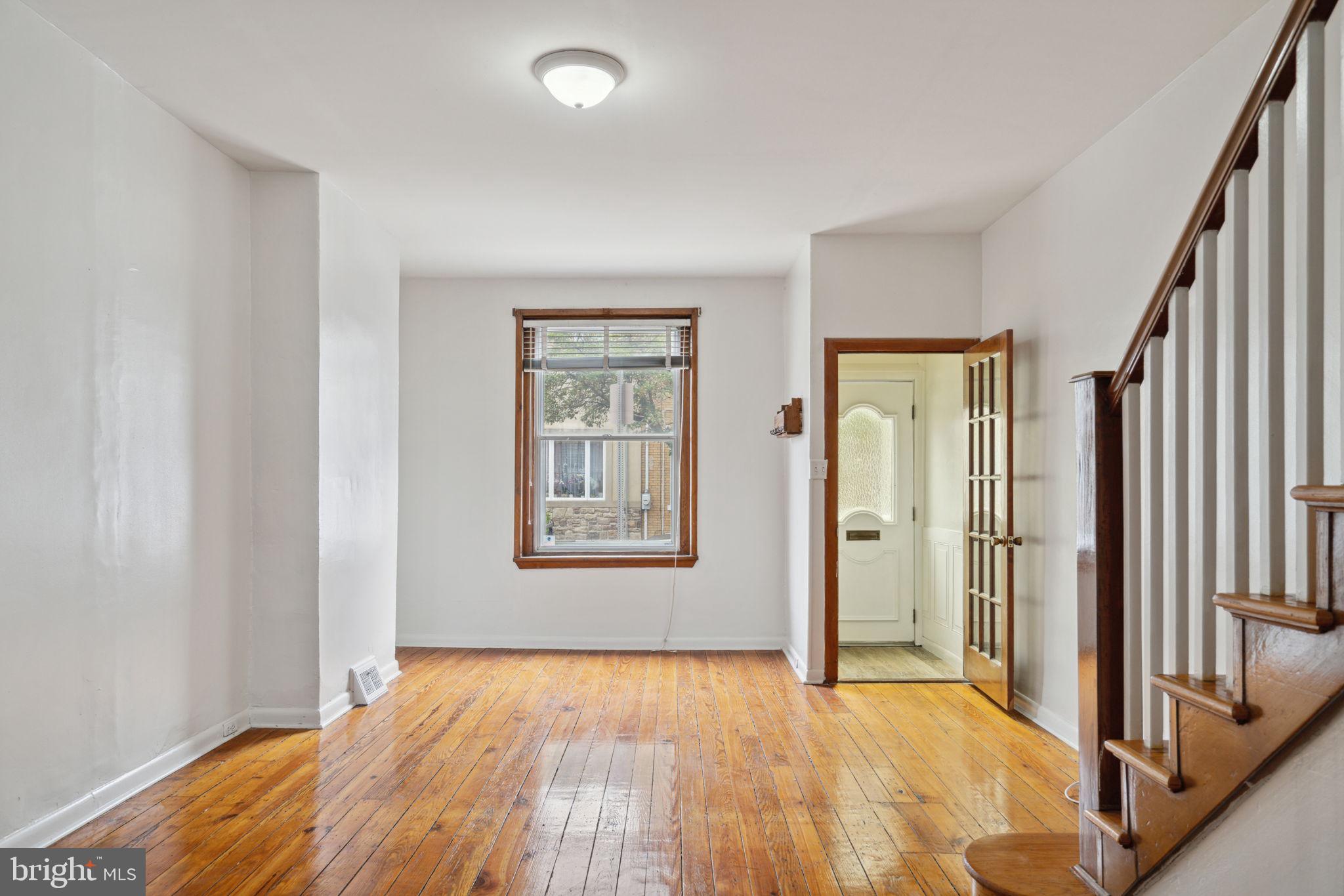 PORT RICHMOND - Residential