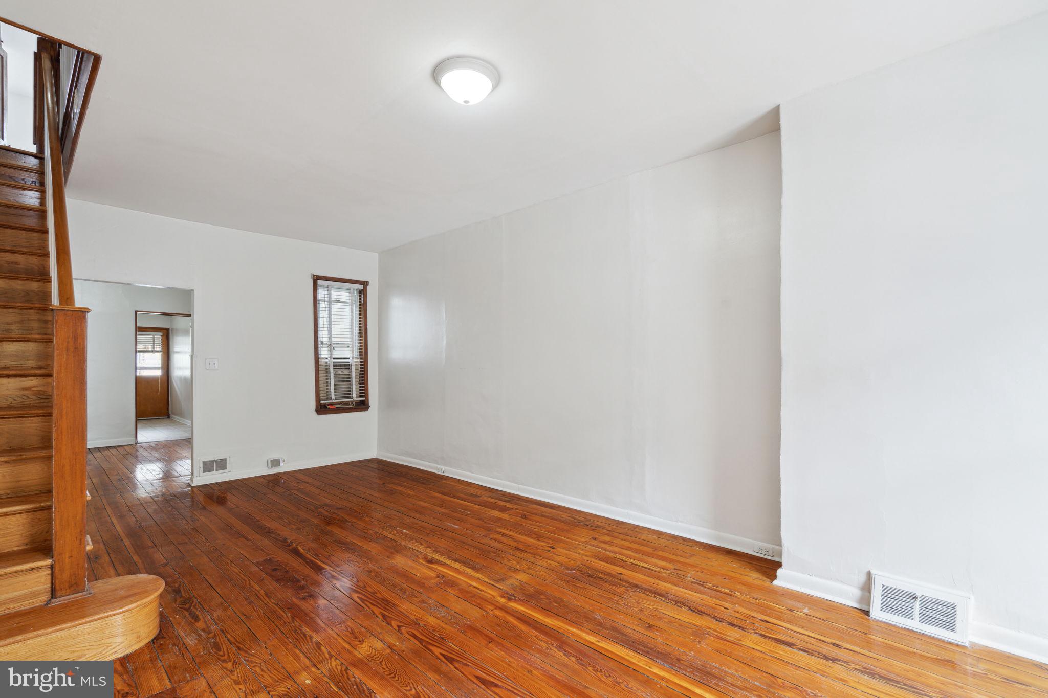 PORT RICHMOND - Residential