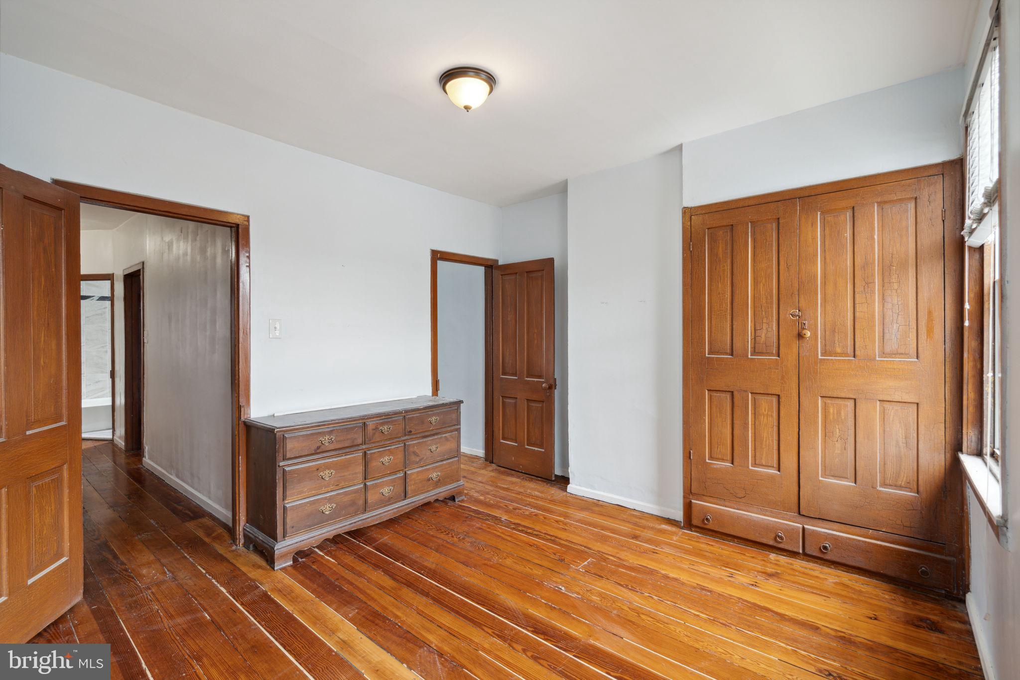 PORT RICHMOND - Residential