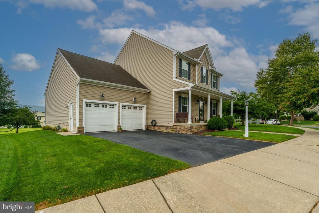 Photo of 604 Shadetree Boulevard, MARIETTA, PA 17547 (MLS # PALA2073812)