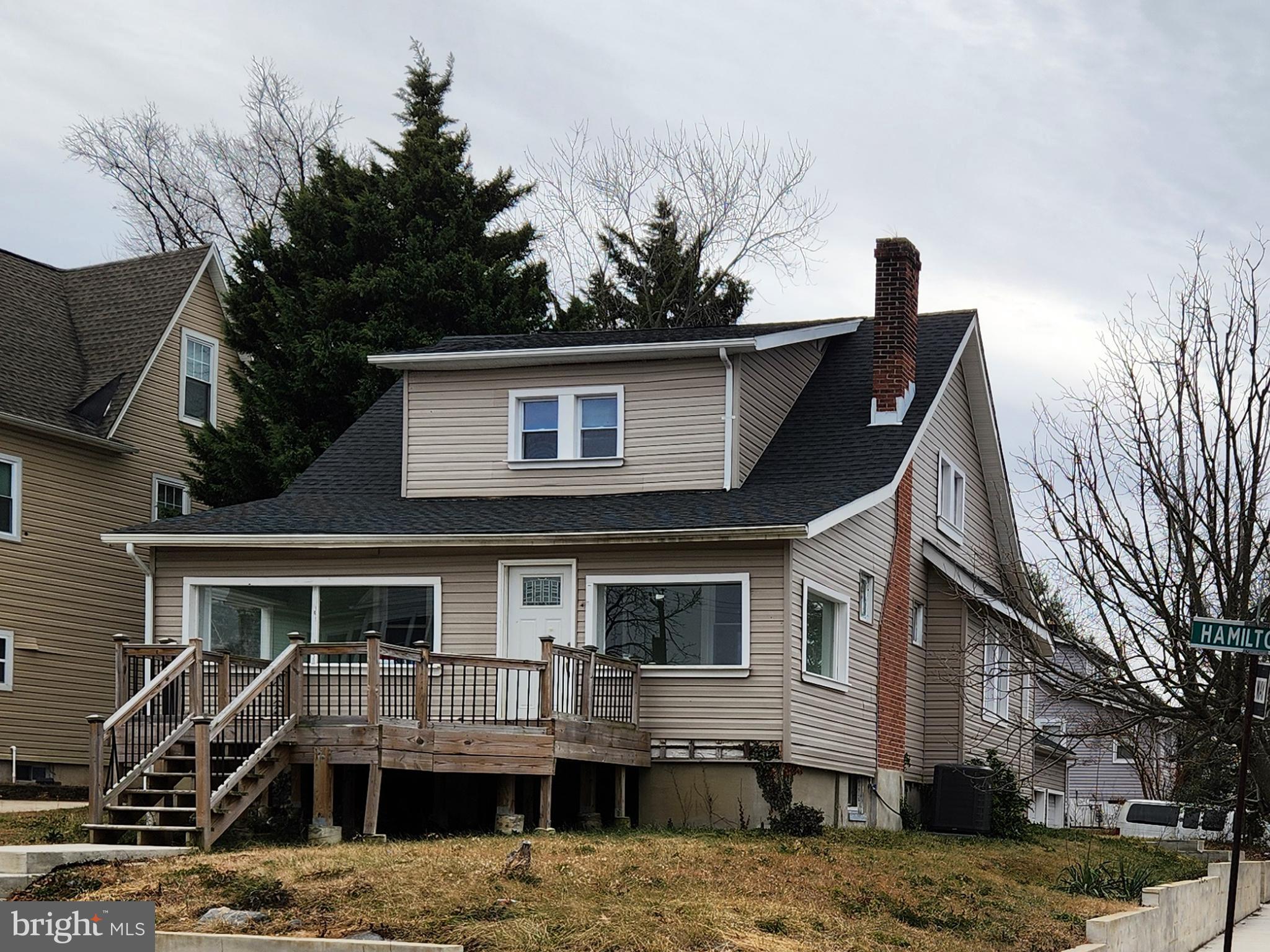 HAMILTON HILLS - Residential