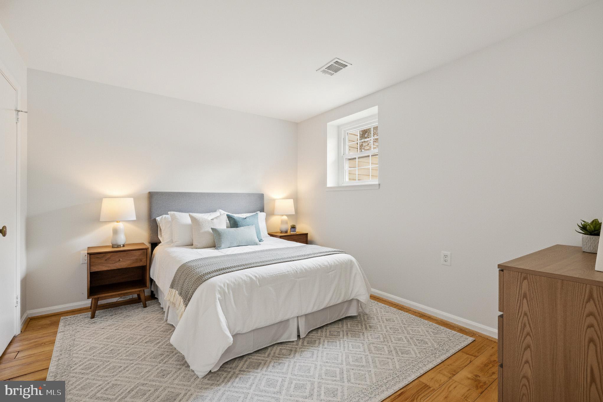 SWAN POINT - Residential Lease