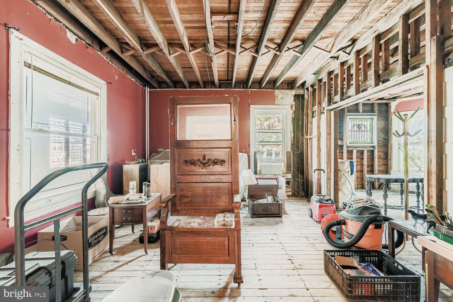 GARRISON - Residential