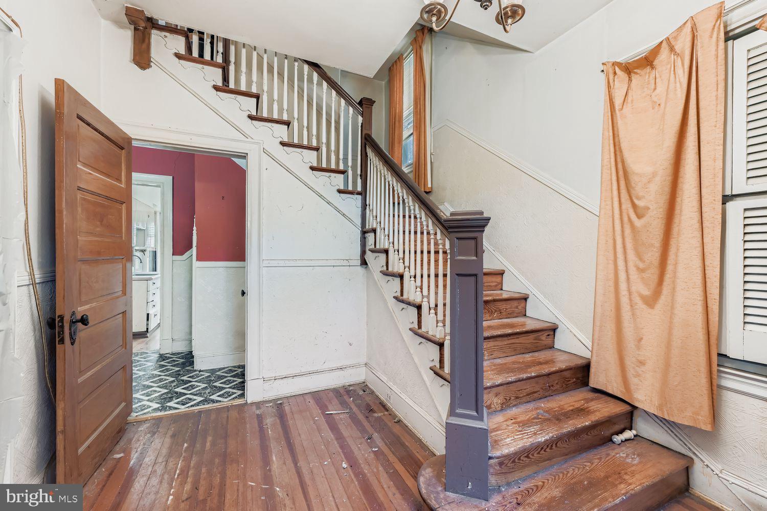 GARRISON - Residential