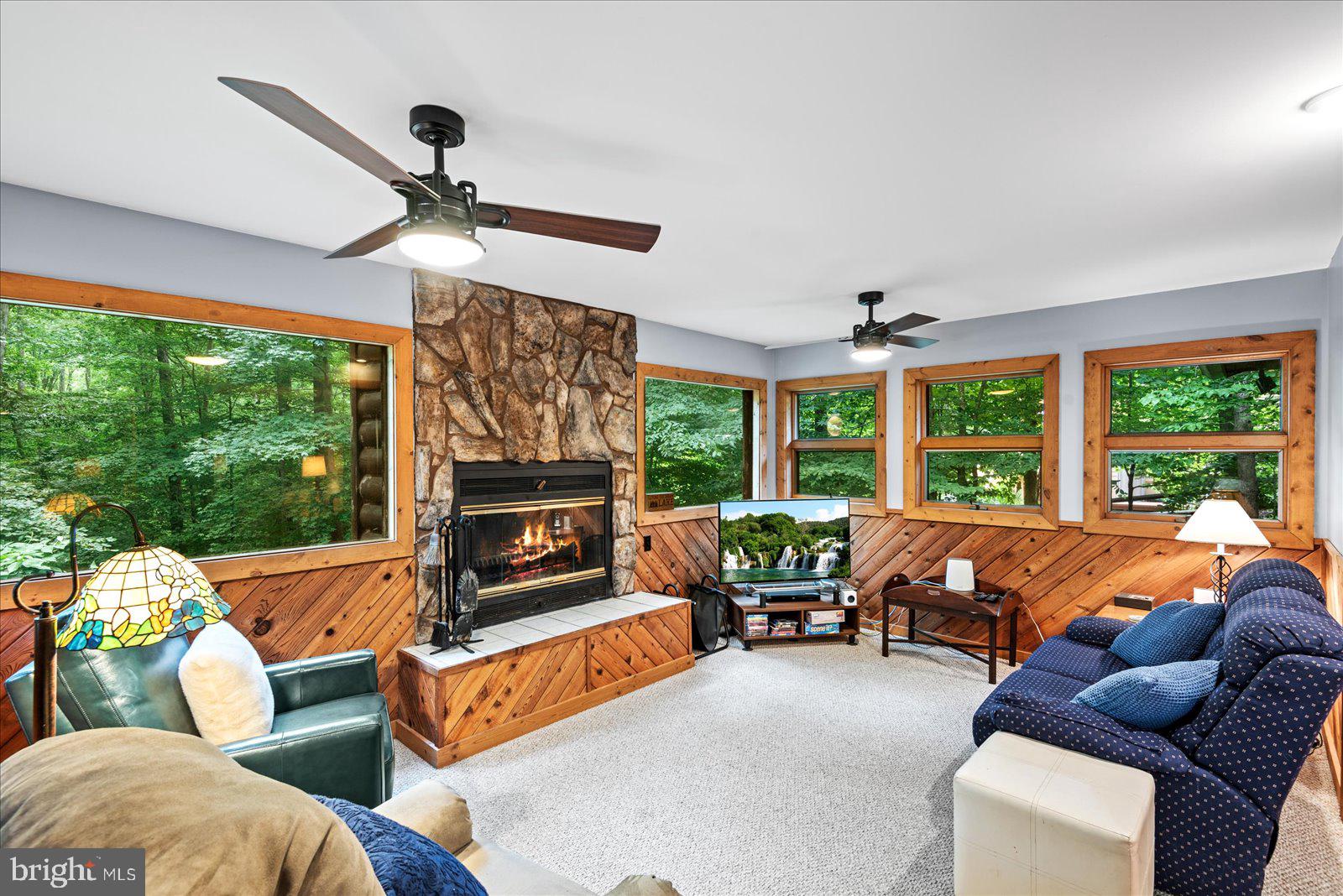 WINDWOOD COVES - Residential