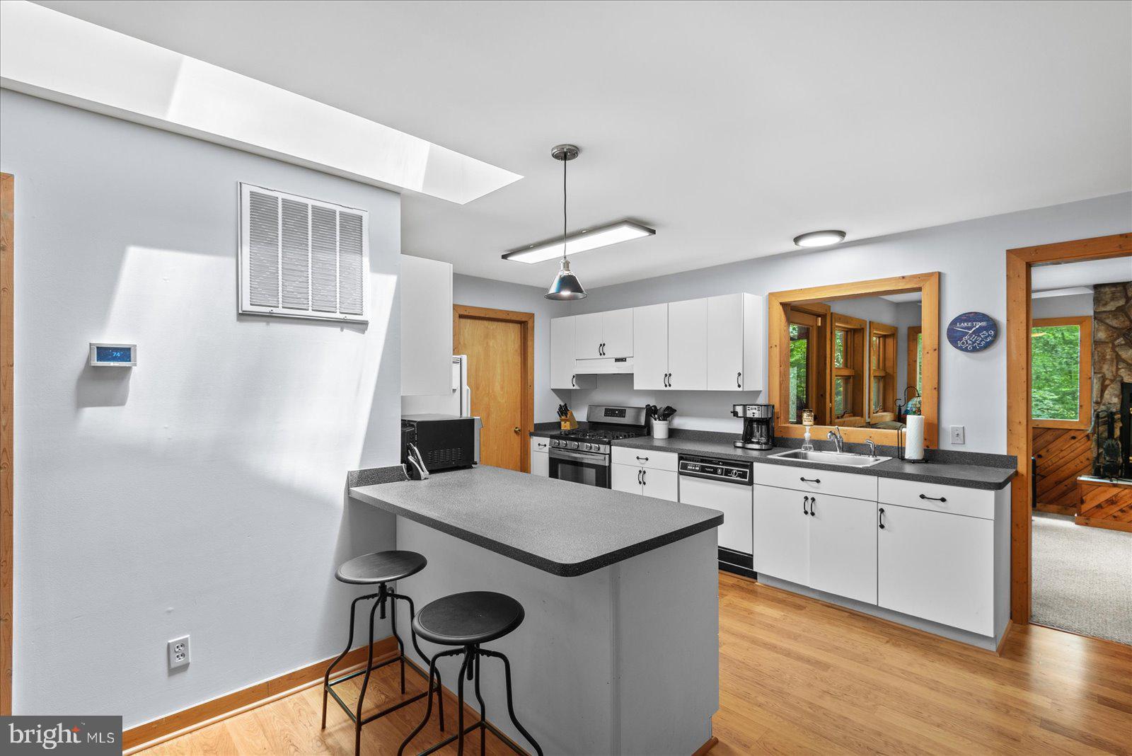 WINDWOOD COVES - Residential