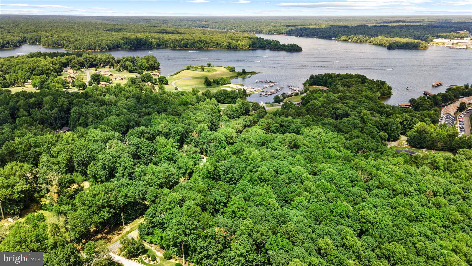 WINDWOOD COVES - Residential