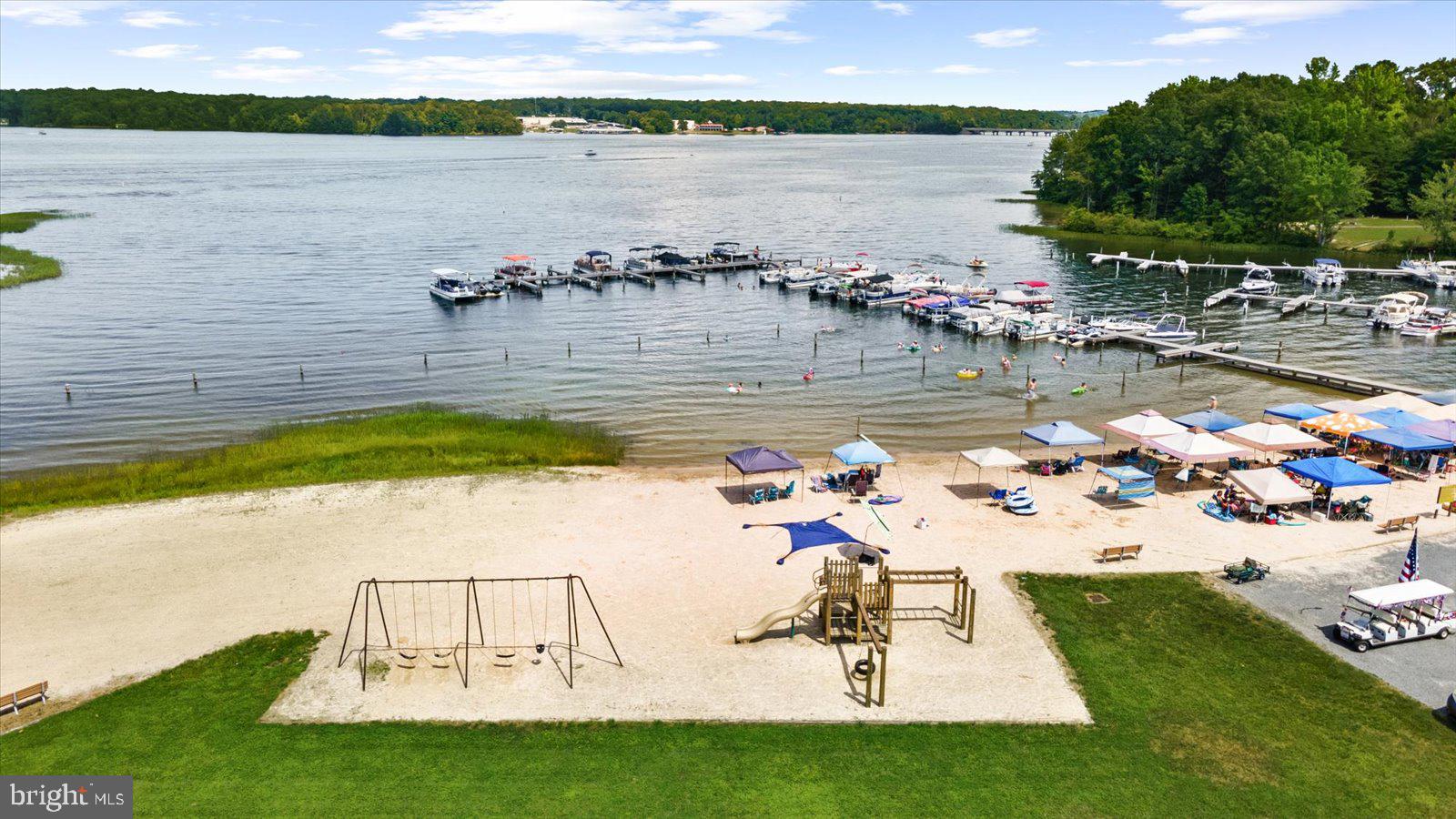 WINDWOOD COVES - Residential