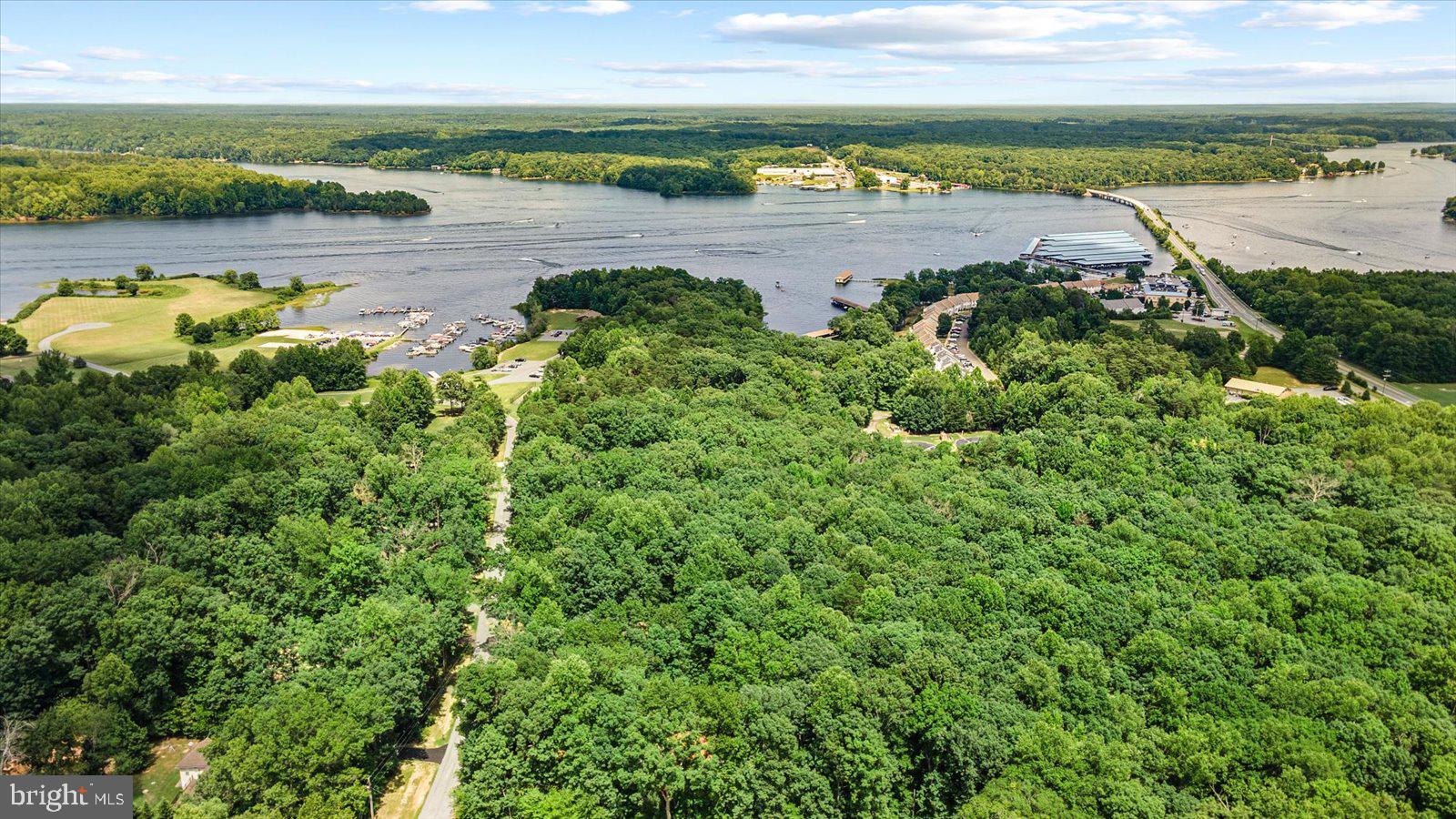 WINDWOOD COVES - Residential