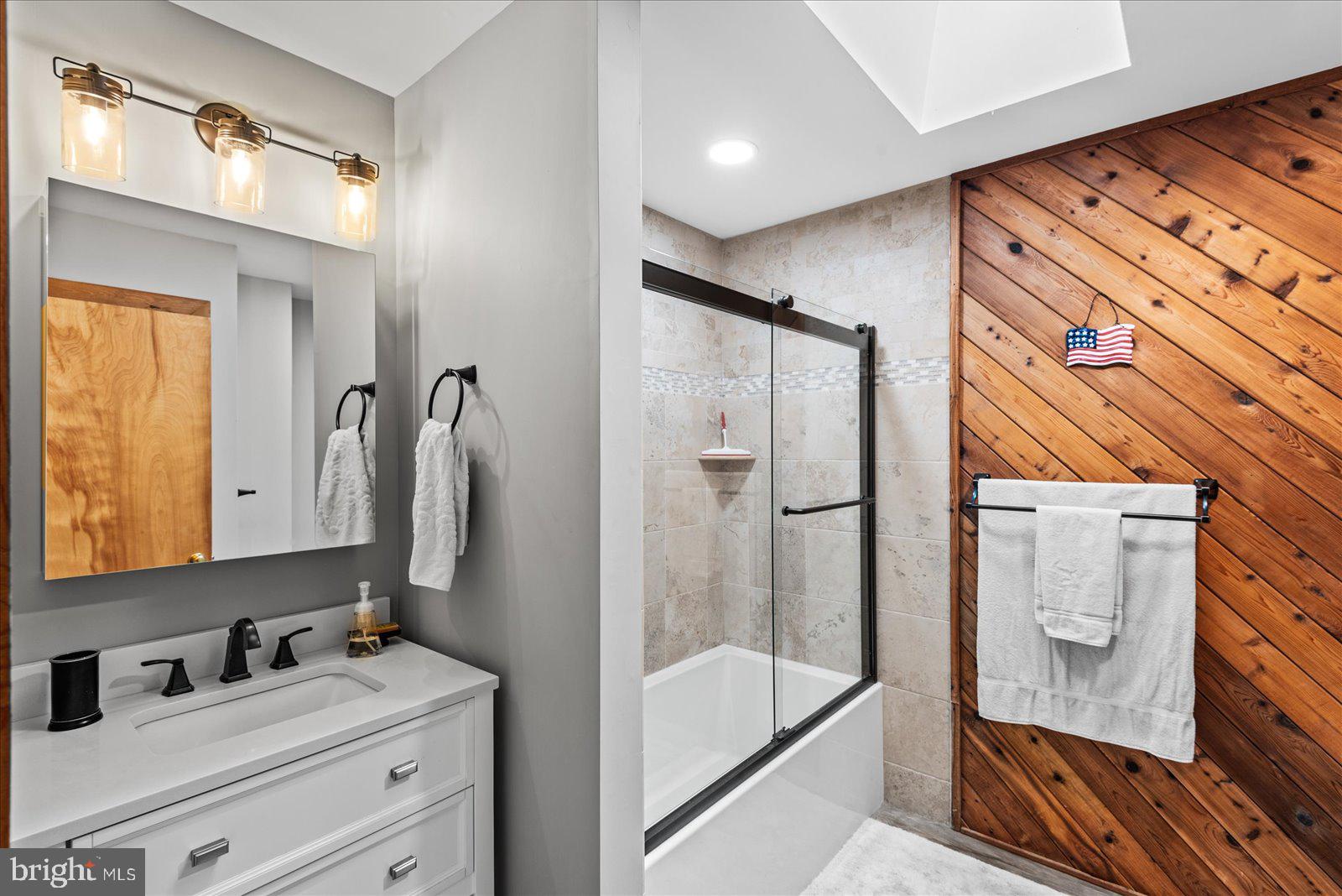 WINDWOOD COVES - Residential