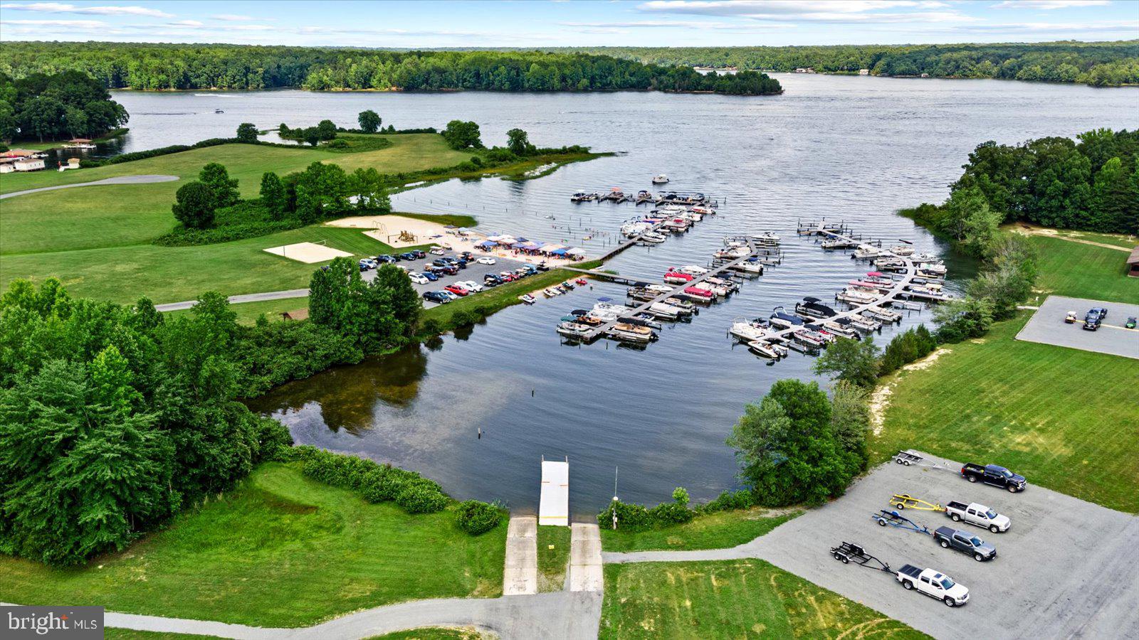 WINDWOOD COVES - Residential