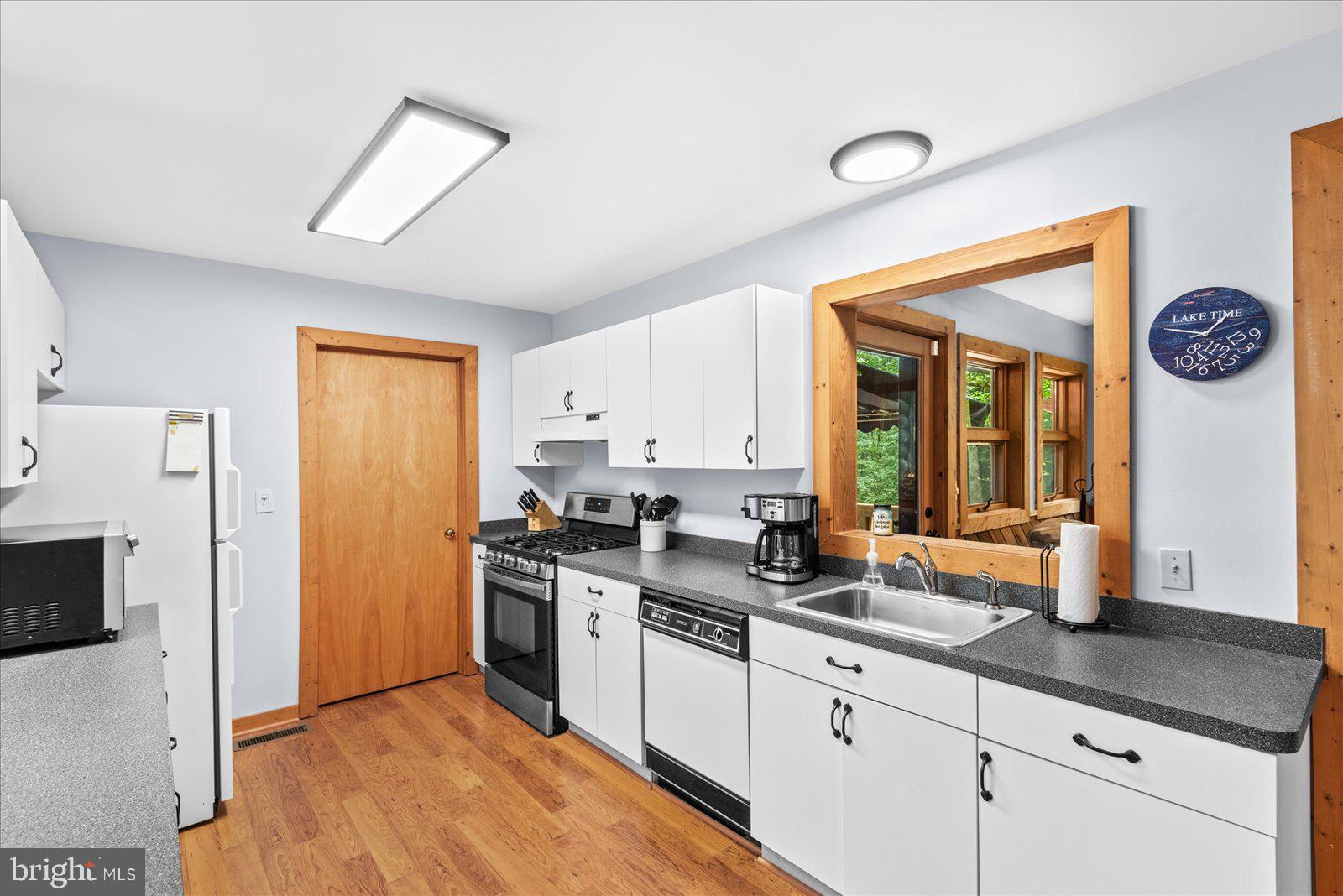 WINDWOOD COVES - Residential