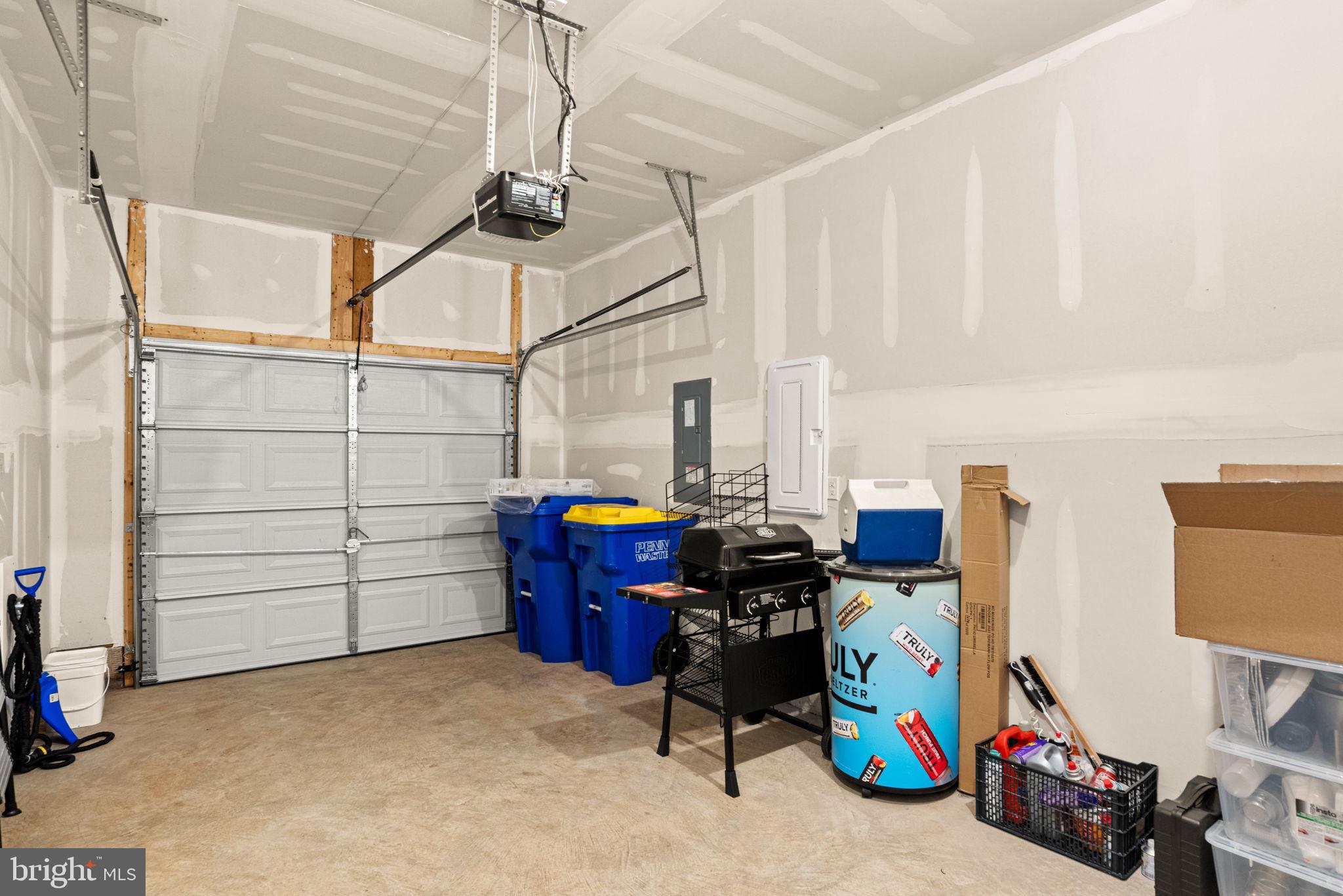 LOCUST RUN TOWNHOMES - Residential