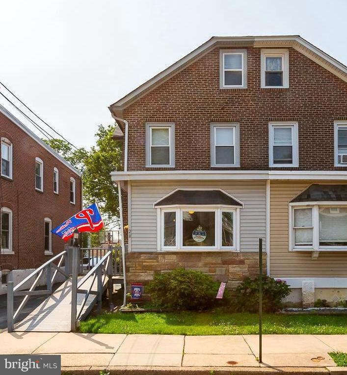 CLIFTON HEIGHTS - Residential