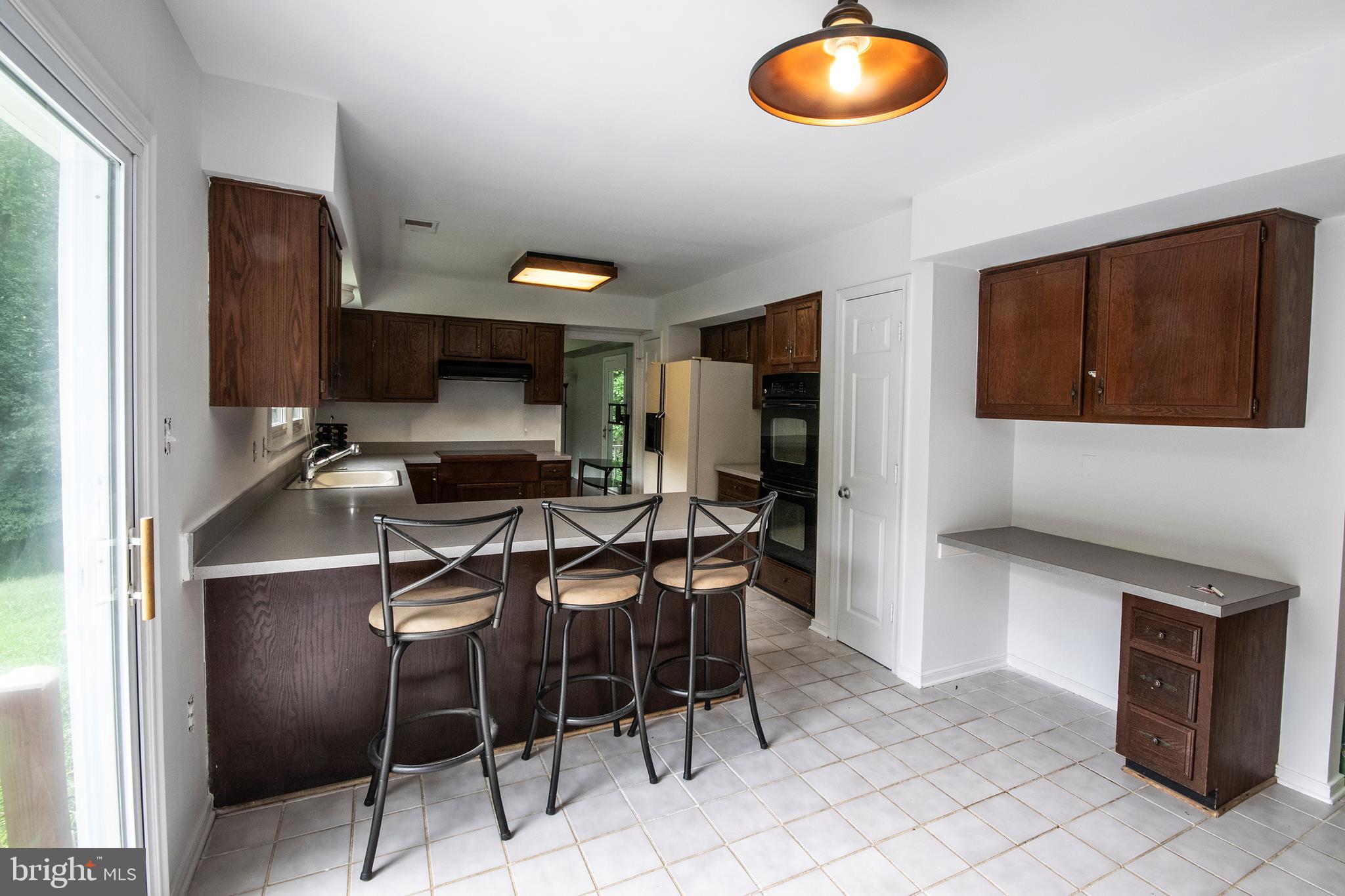 VESTAVIA WOODS - Residential