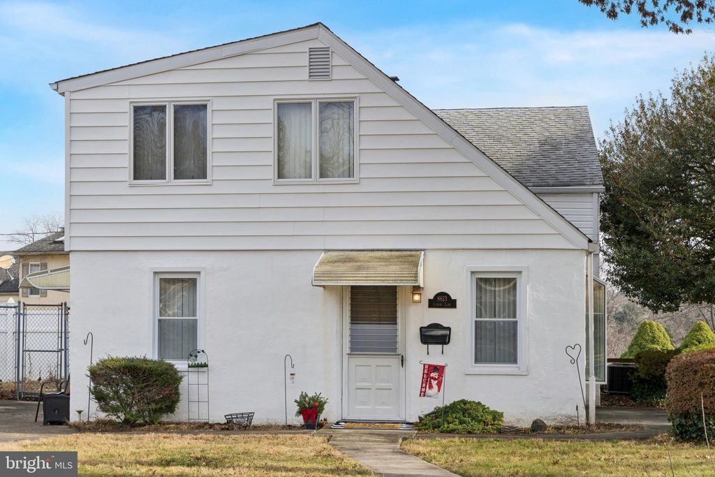 Photo of 8613 Lykens Lane, PHILADELPHIA, PA 19128 (MLS # PAPH2565032)