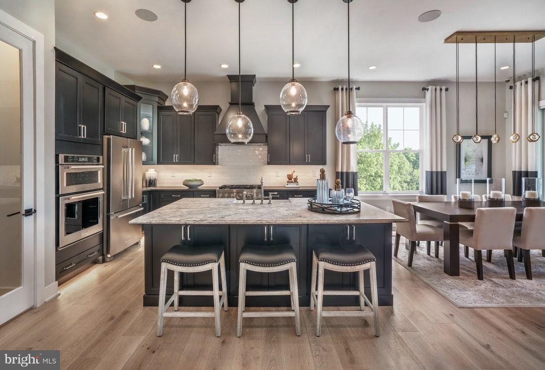 REGENCY AT WATERSIDE - Residential