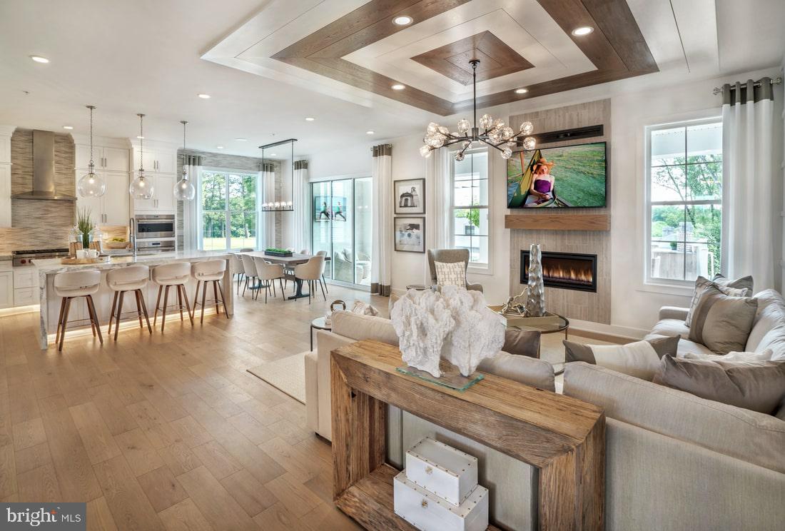 REGENCY AT WATERSIDE - Residential