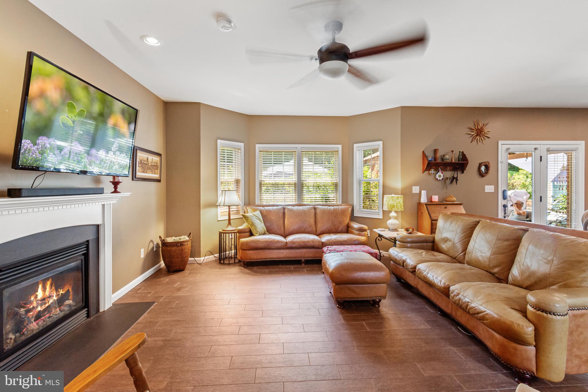 FALLING SPRING ESTATES - Residential