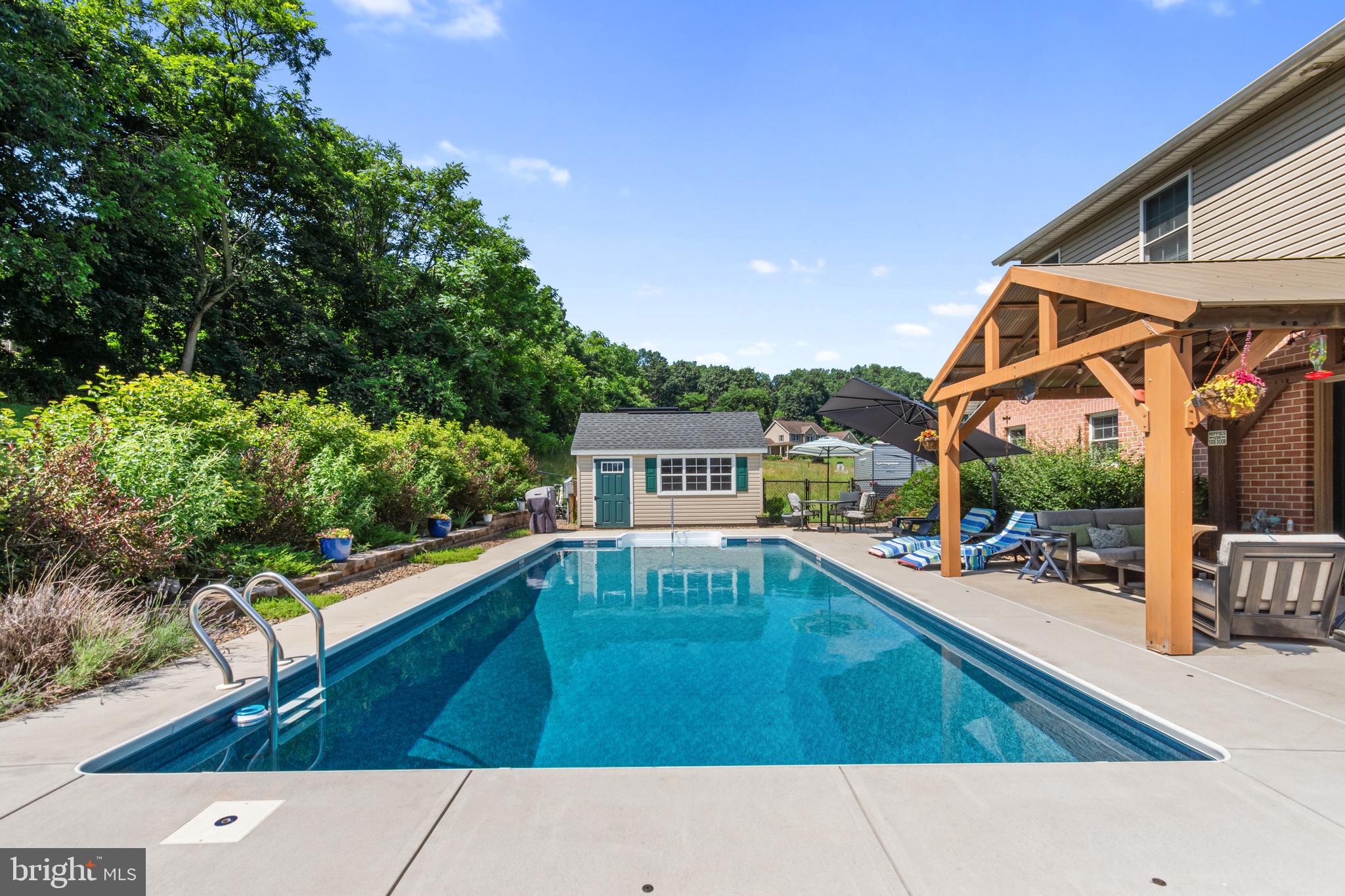 FALLING SPRING ESTATES - Residential