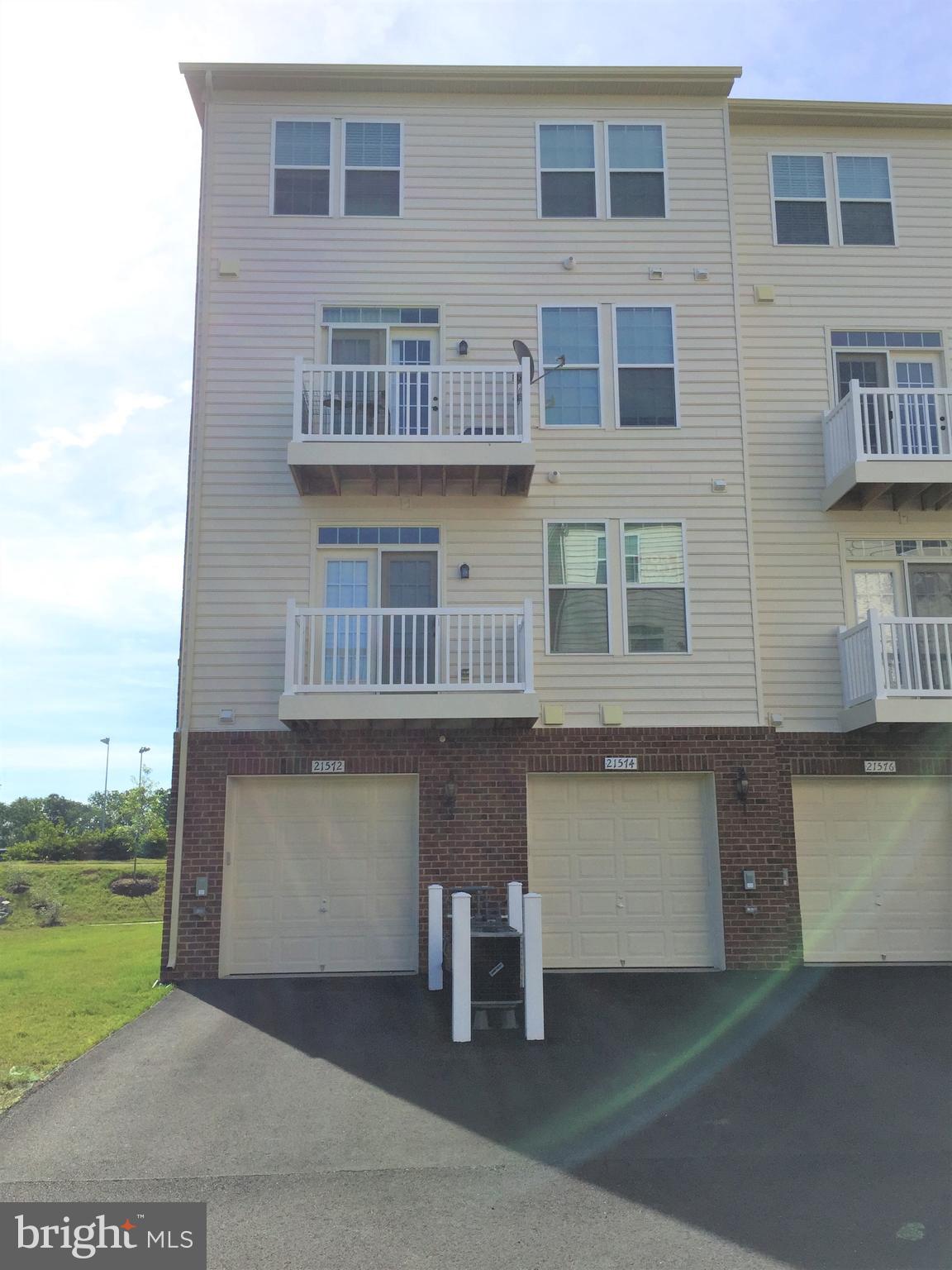 MORLEY CORNER - Residential Lease