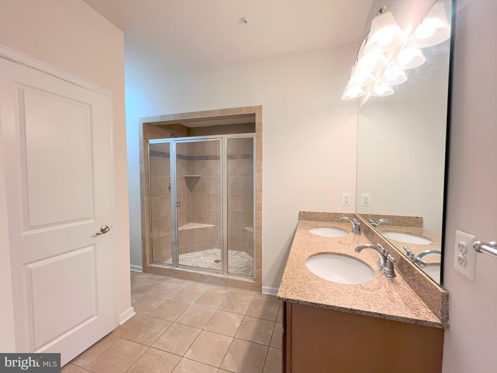 MORLEY CORNER - Residential Lease