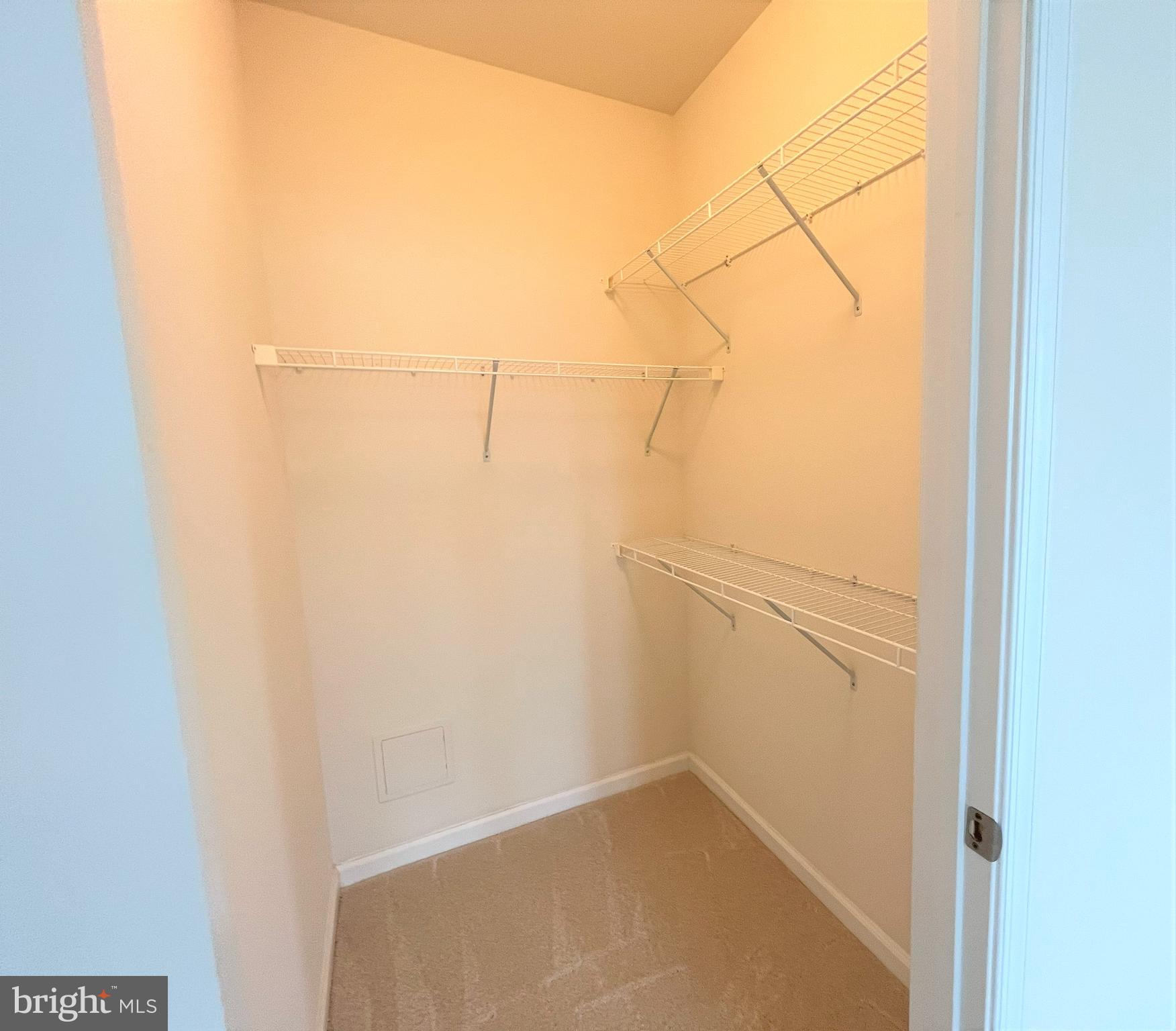 MORLEY CORNER - Residential Lease