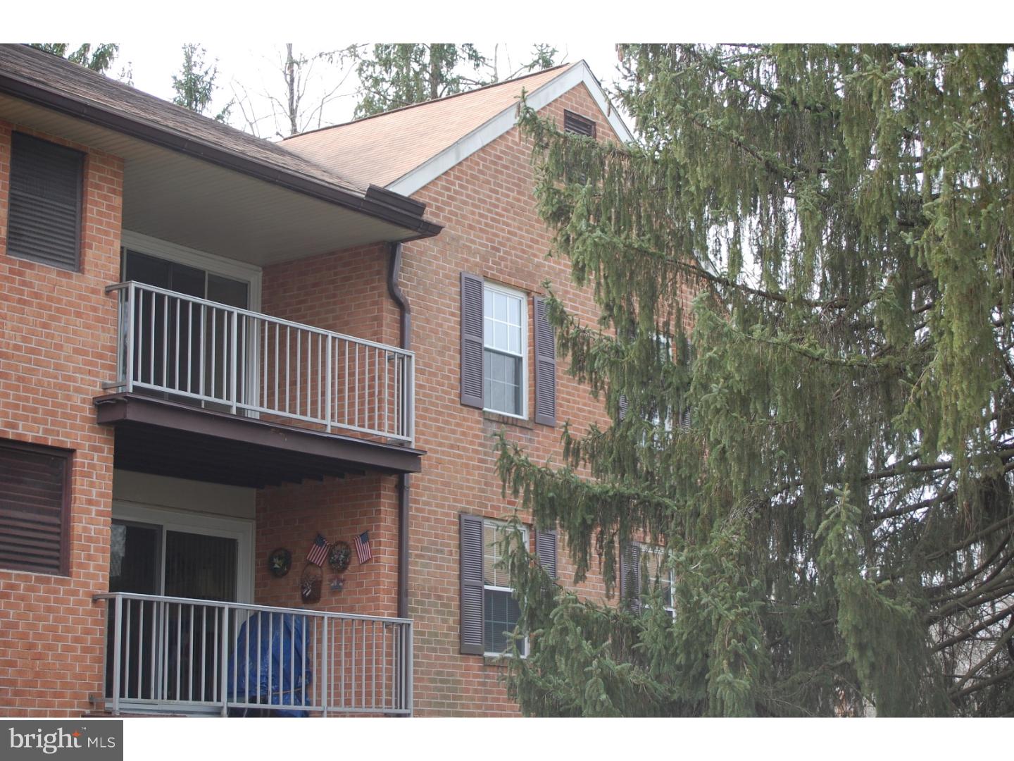 GLENHARDIE - Residential Lease