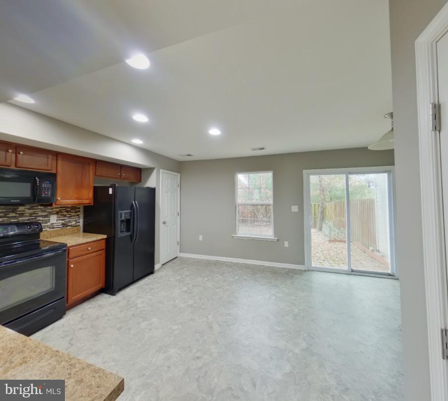 PRENTISS POINT - Residential Lease