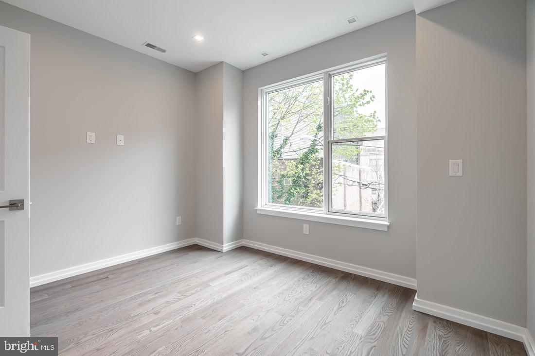 GRADUATE HOSPITAL - Residential Lease