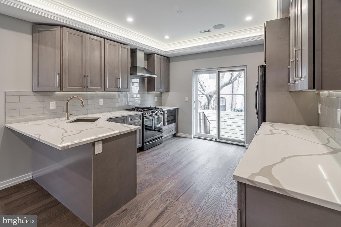 GRADUATE HOSPITAL - Residential Lease