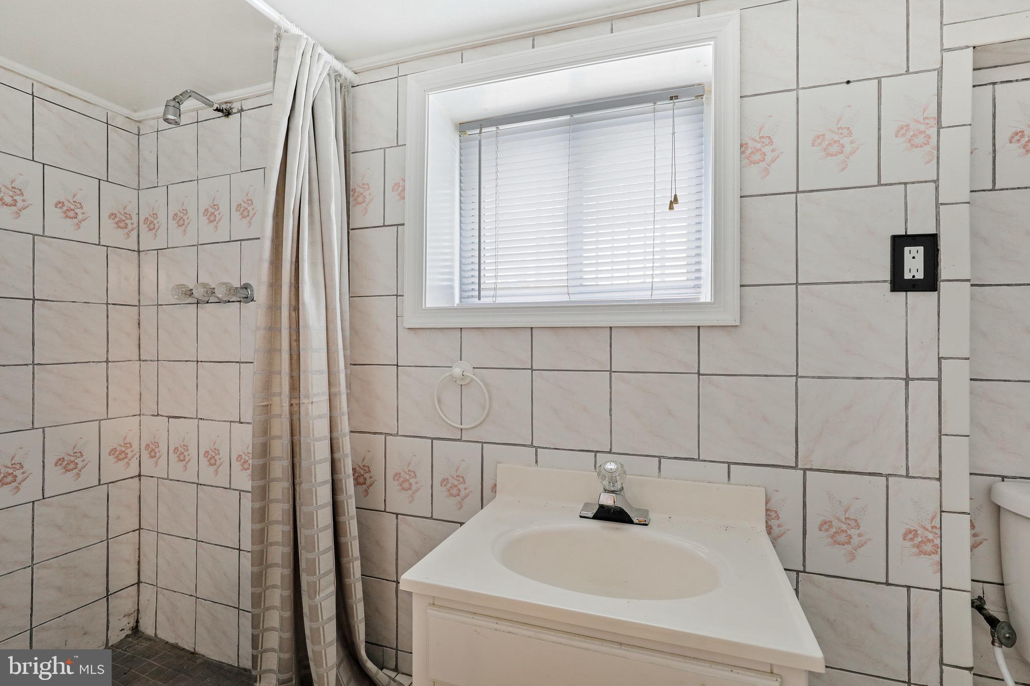 HAMILTON HEIGHTS - Residential