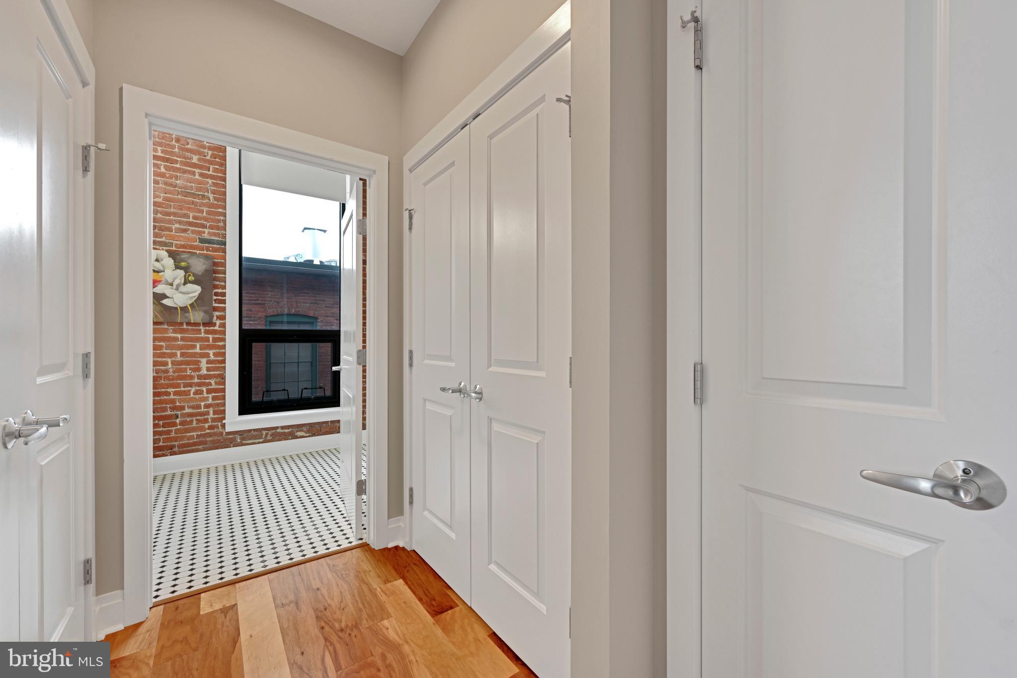 LANCASTER - Residential Lease