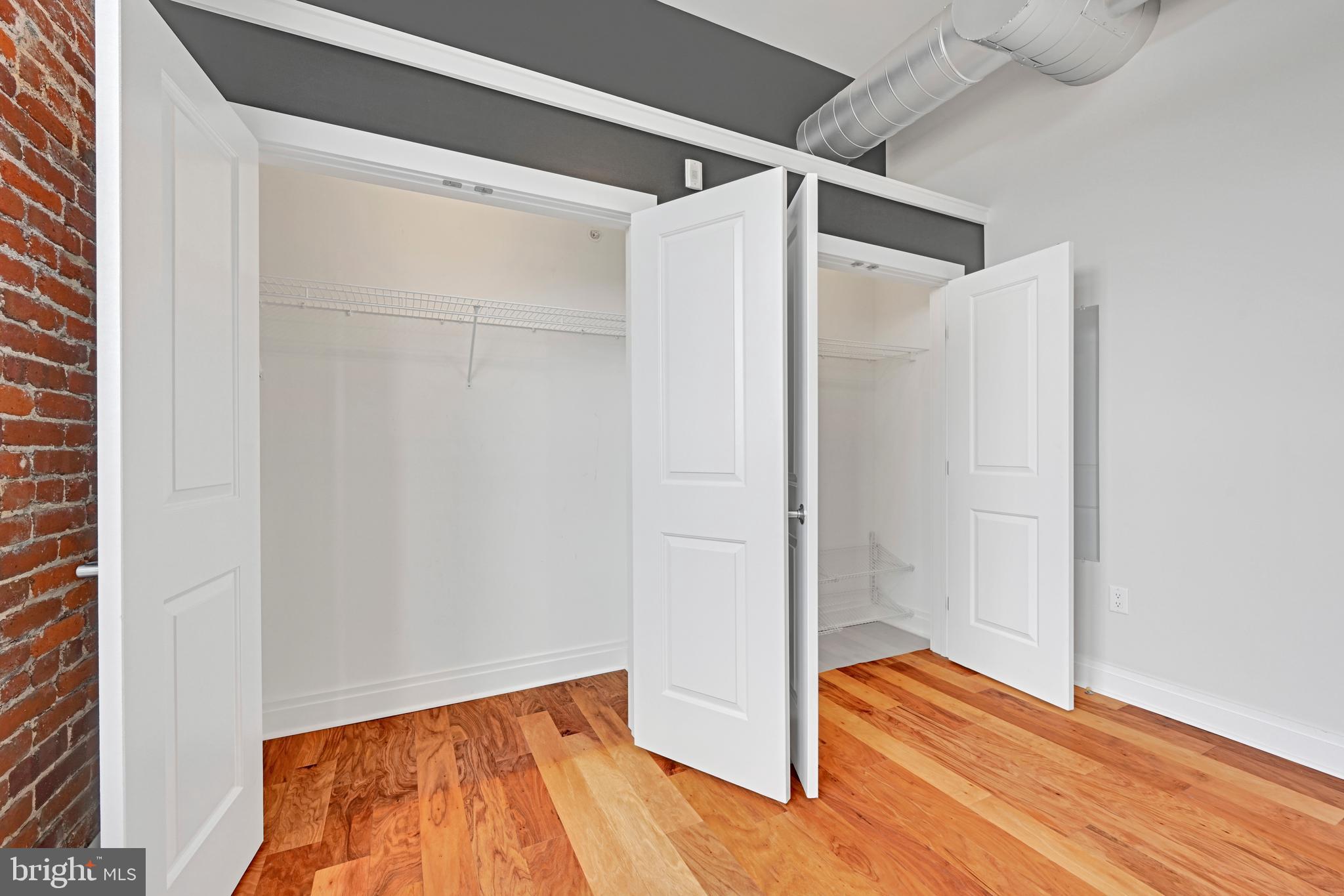 LANCASTER - Residential Lease